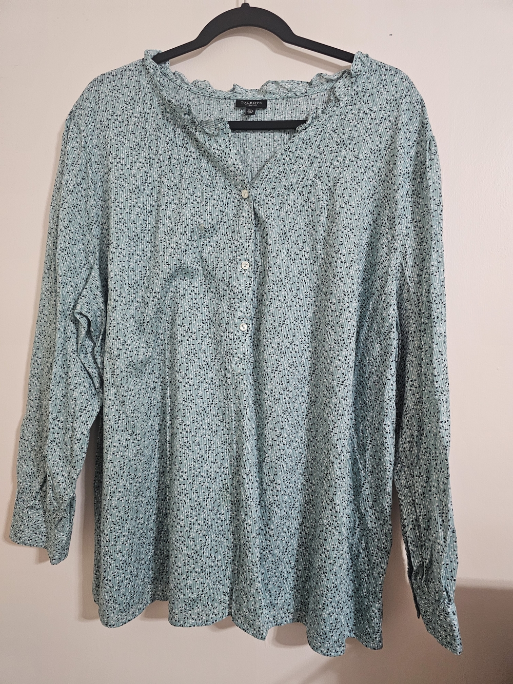 Talbots 3X Petite Mint Green Floral Button Front Blouse Long Sleeve